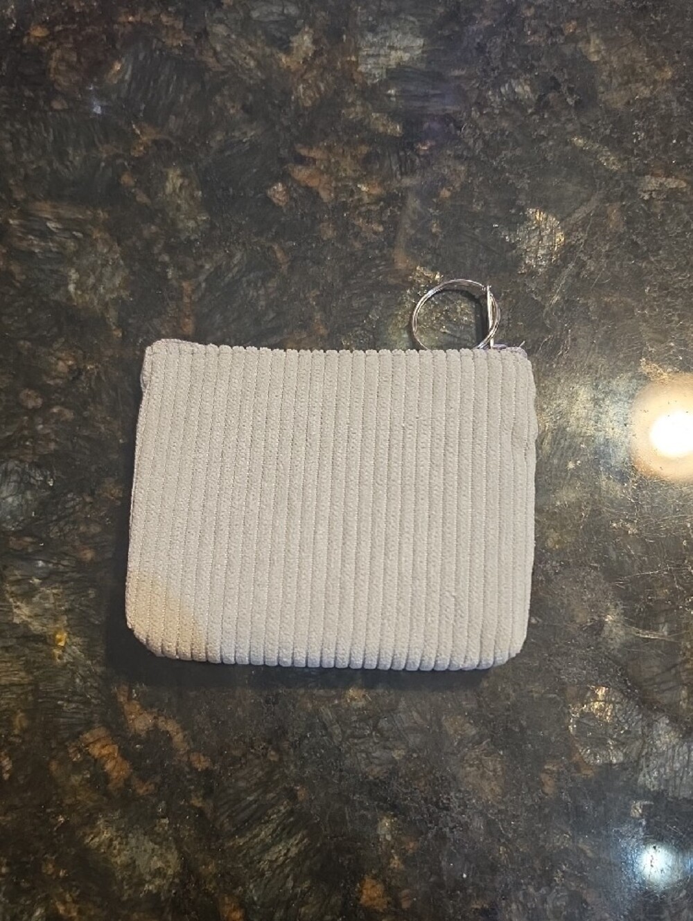 Source Unknown Cream Ribbed Handmade Coin Pouch with Keyring - Picture 3 of 3